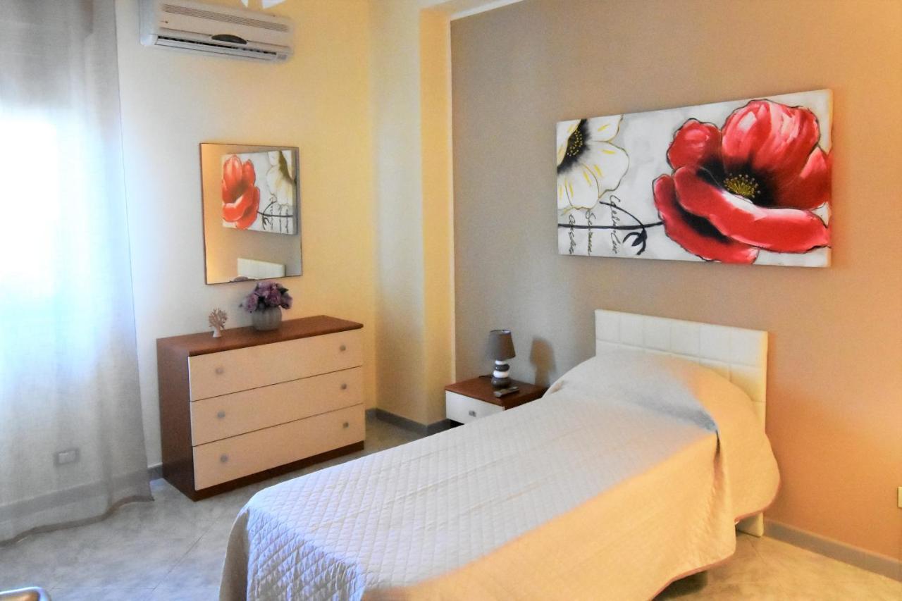 Bed And Breakfast Il Girasole Монделло Экстерьер фото