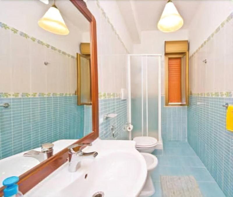 Bed And Breakfast Il Girasole Монделло Экстерьер фото