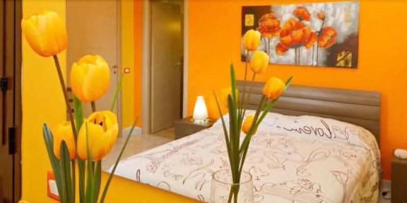 Bed And Breakfast Il Girasole Монделло Экстерьер фото